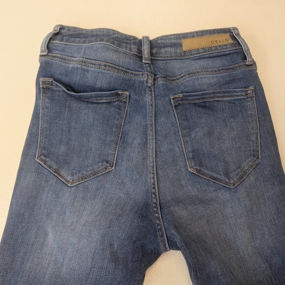 Cello Size 3 Distressed Skinny Jeans - Picture 11 of 16